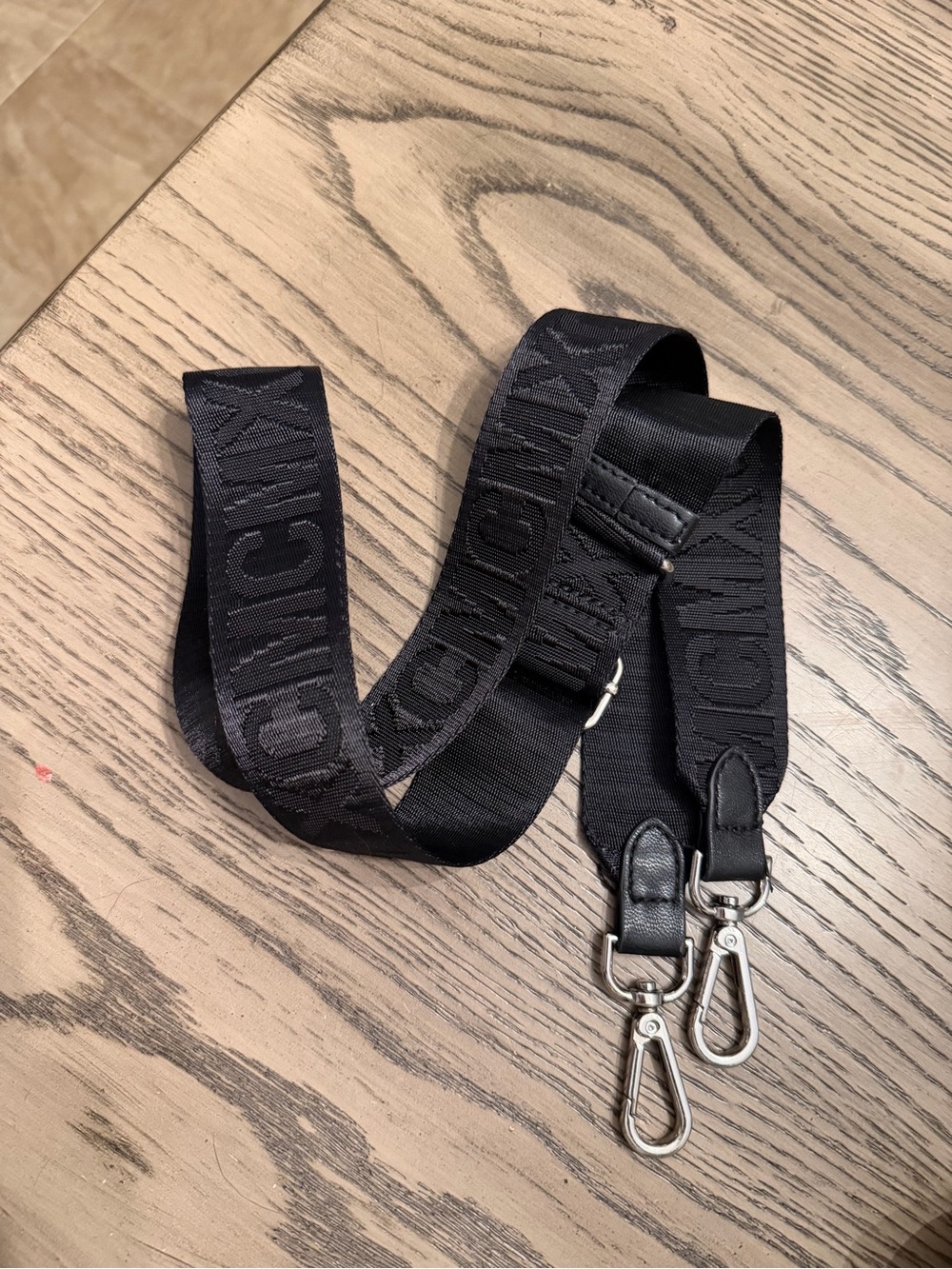 Black Adjustable Shoulder Strap with Branded Jacquard (Steve Madden)